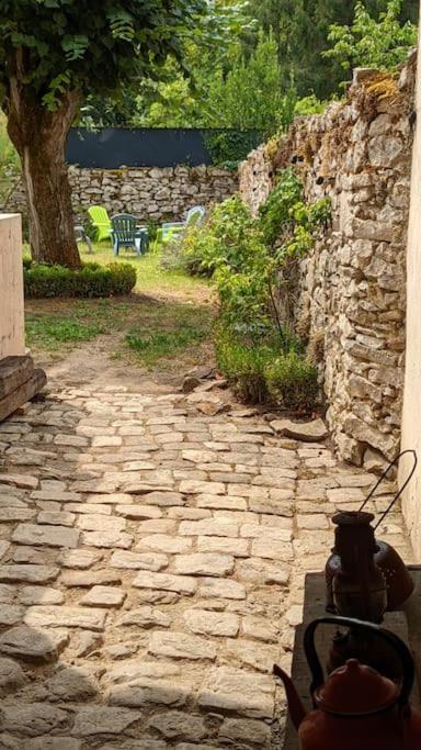 Logis Des Fees, Spa, Piscine Et Jardin Bauge-en-Anjou Exterior photo